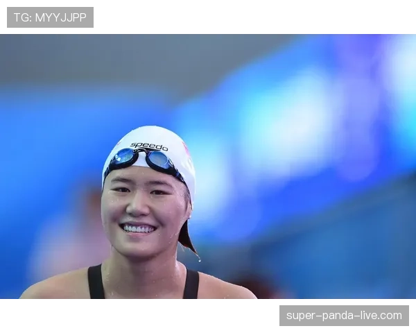 叶诗文到底哪来的勇气，游个泳还能让人人嫉妒到牙痒痒？